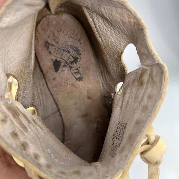 Freebird by Steven Surge Beige Distressed Cutout US 10 western Ankle Boots - Picture 10 of 10